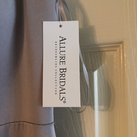 Brand new, never worn, bridesmaid dress! - Picture 3 of 4